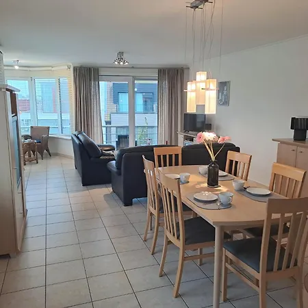 2-bedroom In The Center Of T40 * Oostende